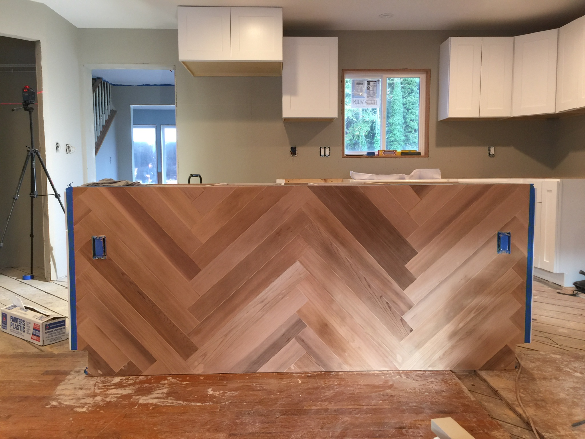 Custom Island Face – Before – University Place, WA